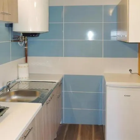 2 Bedroom Gorgeous In بيت للعطل