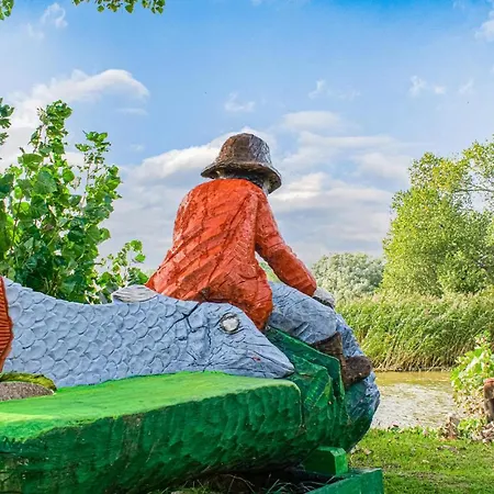 2 Bedroom Gorgeous In بيت للعطل ولين