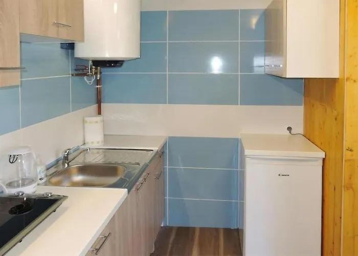 2 Bedroom Gorgeous In Сasa de vacaciones